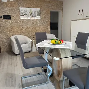 Casavacanzaicolli Casa vacanze