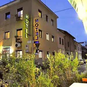Otel Dover, Milano