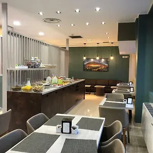 Hotel Oasi Village, Mailand
