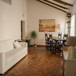 Attic In San Marco Appartamento